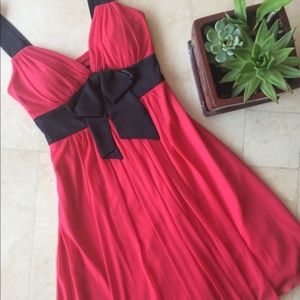 Alyn Paige Pink V-neck Cocktail Dress